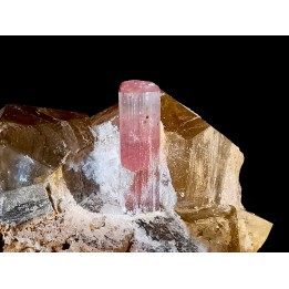 Tourmaline rubellite sur quartz  Pakistan