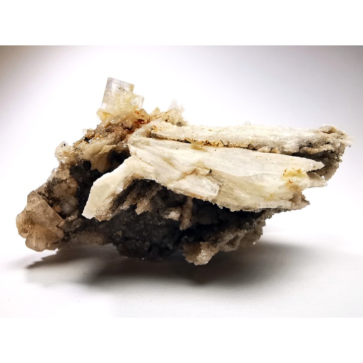 Colorless fluorite and barite , Berbes, Spain