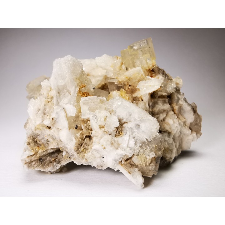 fluorite incolore et baryte de Berbes, Espagne