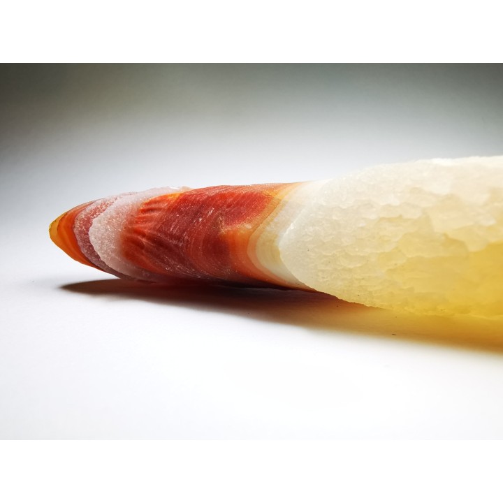Agate from Alashan, Chinese Mongolia
