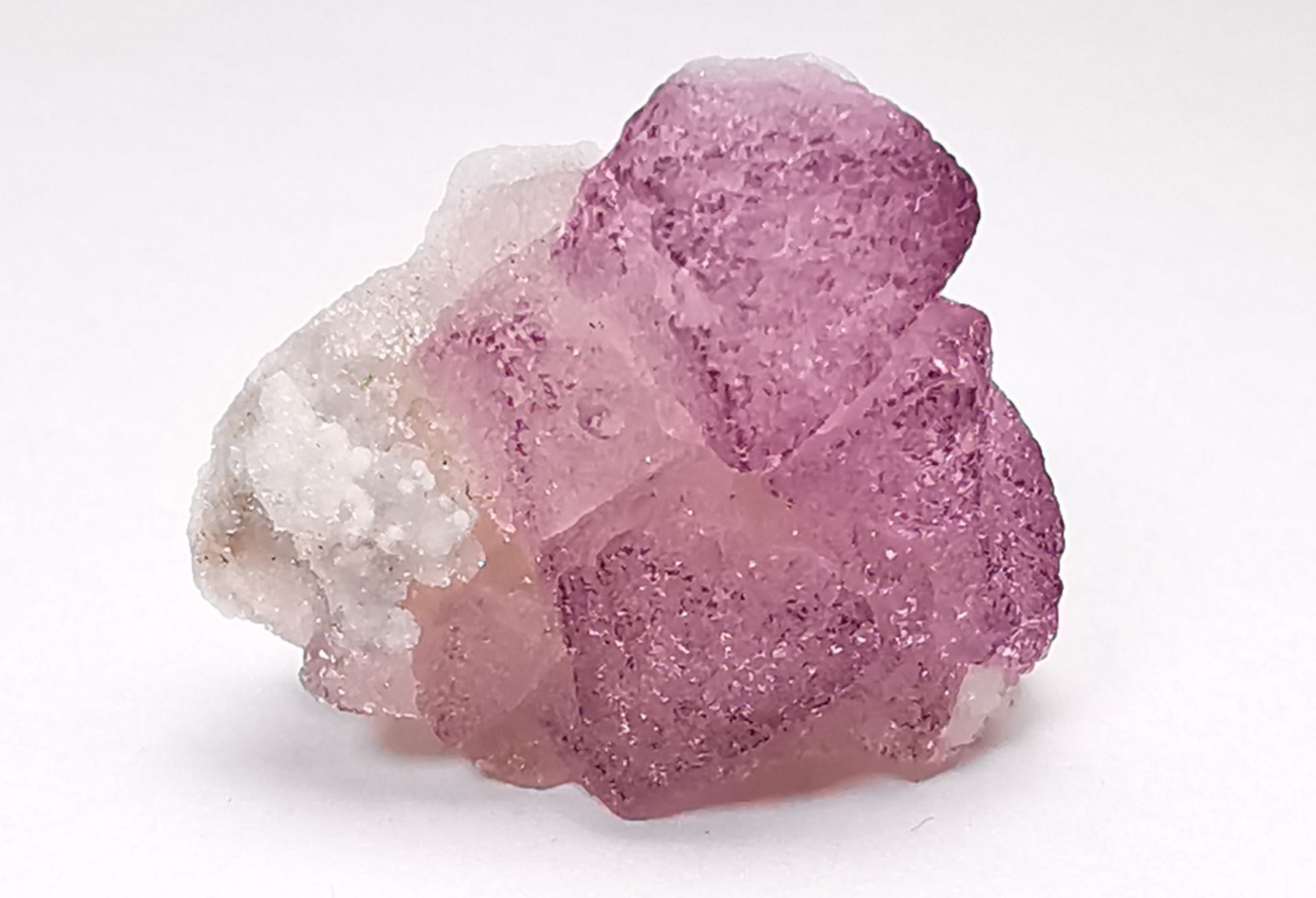 Fluorite and quartz from Tombstone, Arizona, USA