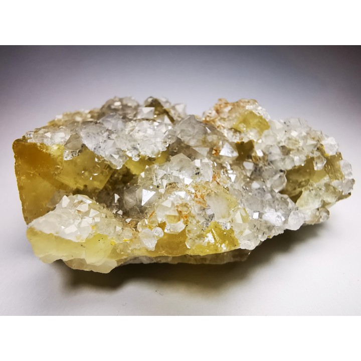 fluorite et quartz de Peyrebrune (81), France