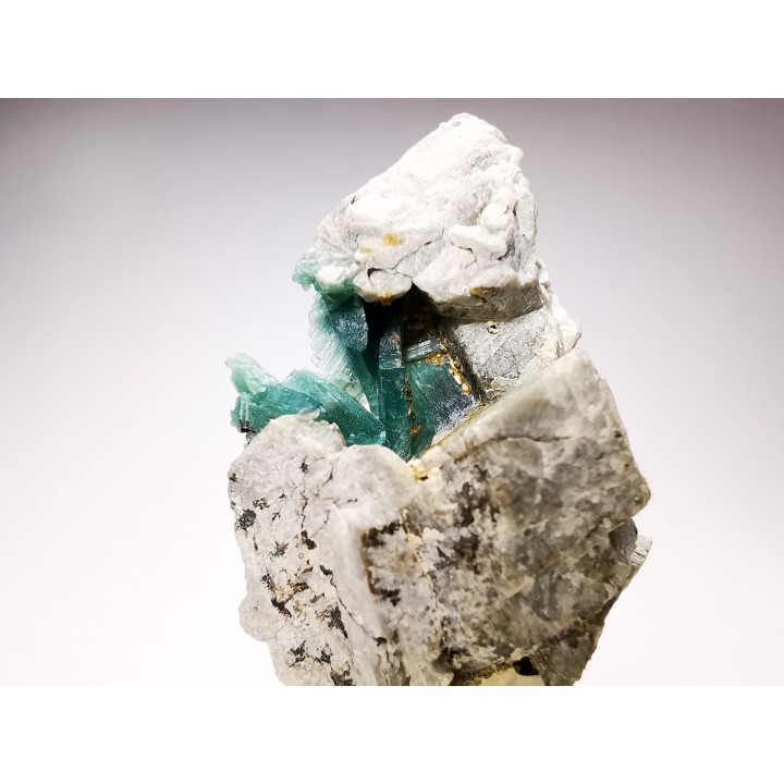Grandidierite sur gangue, Tranomaro, Madagascar