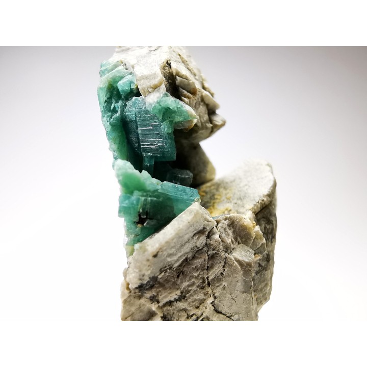 Grandidierite sur gangue, Tranomaro, Madagascar