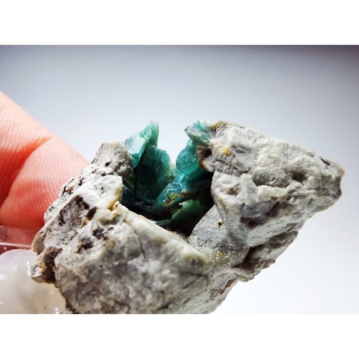 Grandidierite sur gangue, Tranomaro, Madagascar