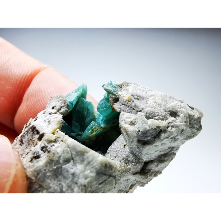 Grandidierite sur gangue, Tranomaro, Madagascar