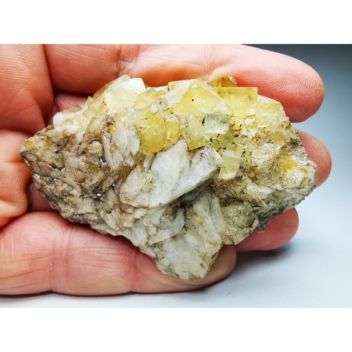 Fluorite de Serves-sur-Rhône, Drôme, France