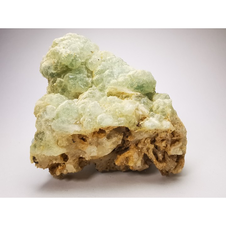 Fluorite de Saint-Laurent-les-Bains, Ardèche, France