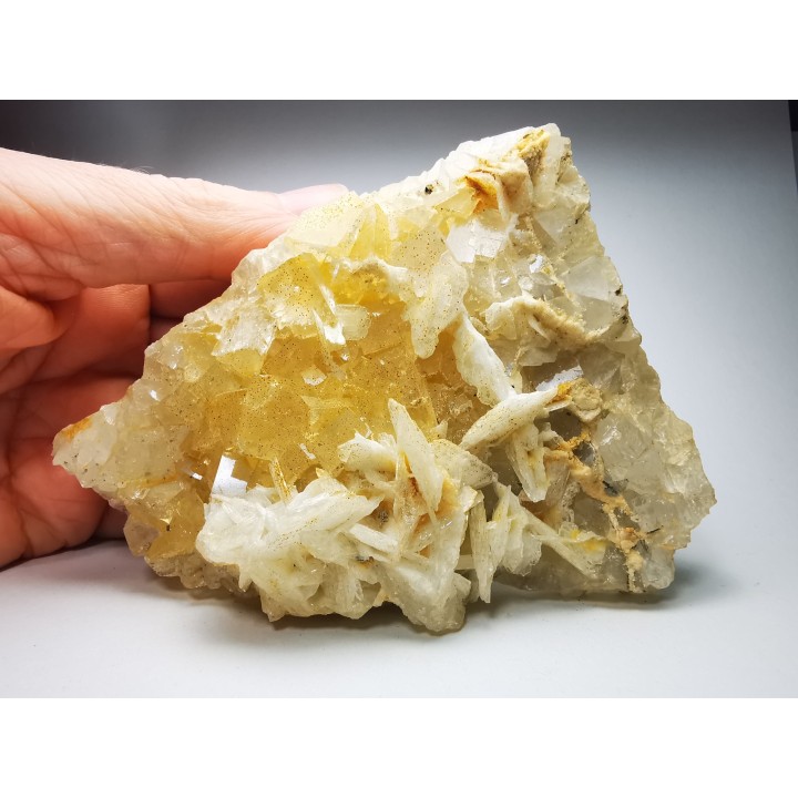 Fluorite and baryte from Marsanges Mine, Haute-Loire, France