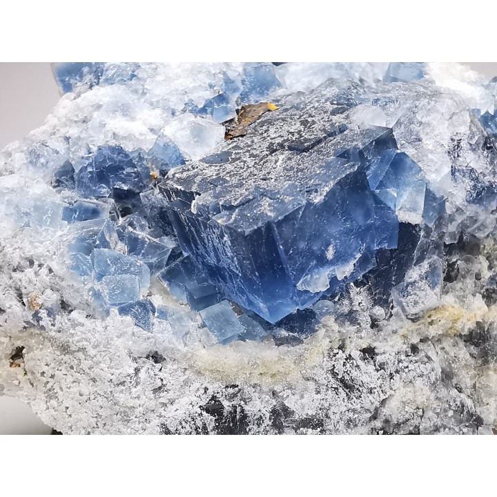 fluorite de Chavaniac-Lafayette, Haute-Loire, France