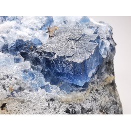 fluorite de Chavaniac-Lafayette, Haute-Loire, France