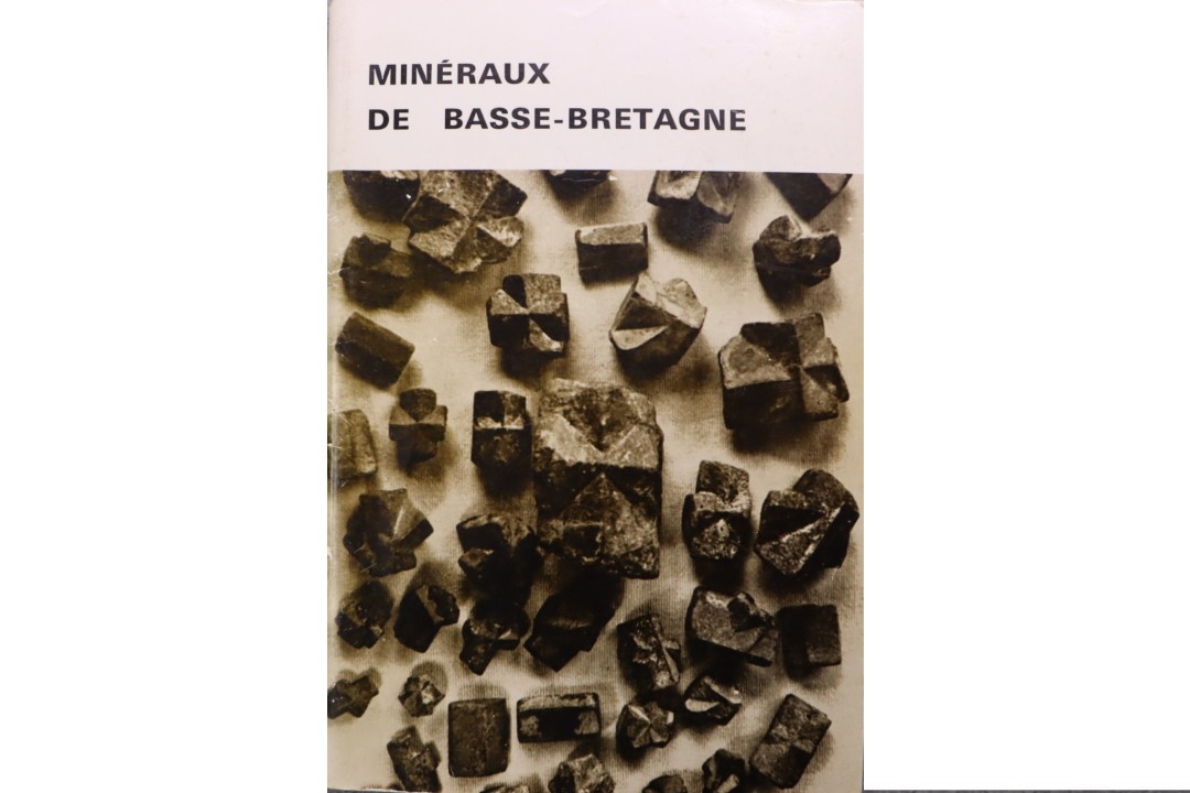 minéraux de basse bretagne  Chauris & alii  -  1970
