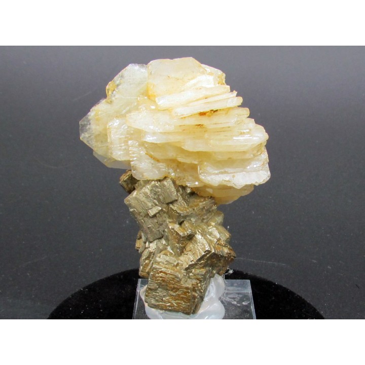 Barytine and pyrite