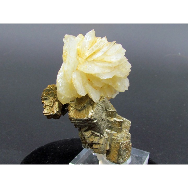 Barytine and pyrite