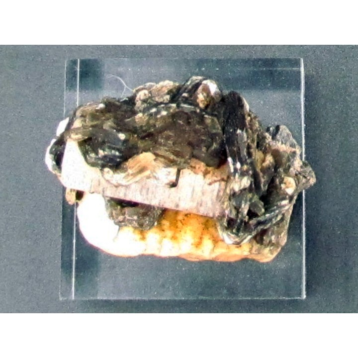 Apatite and Muscovite - Gilgit Division – PAKISTAN