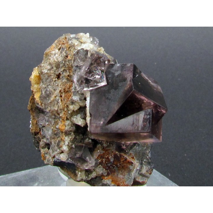 Fluorine (macle)  Heights quarry, Cambria UK