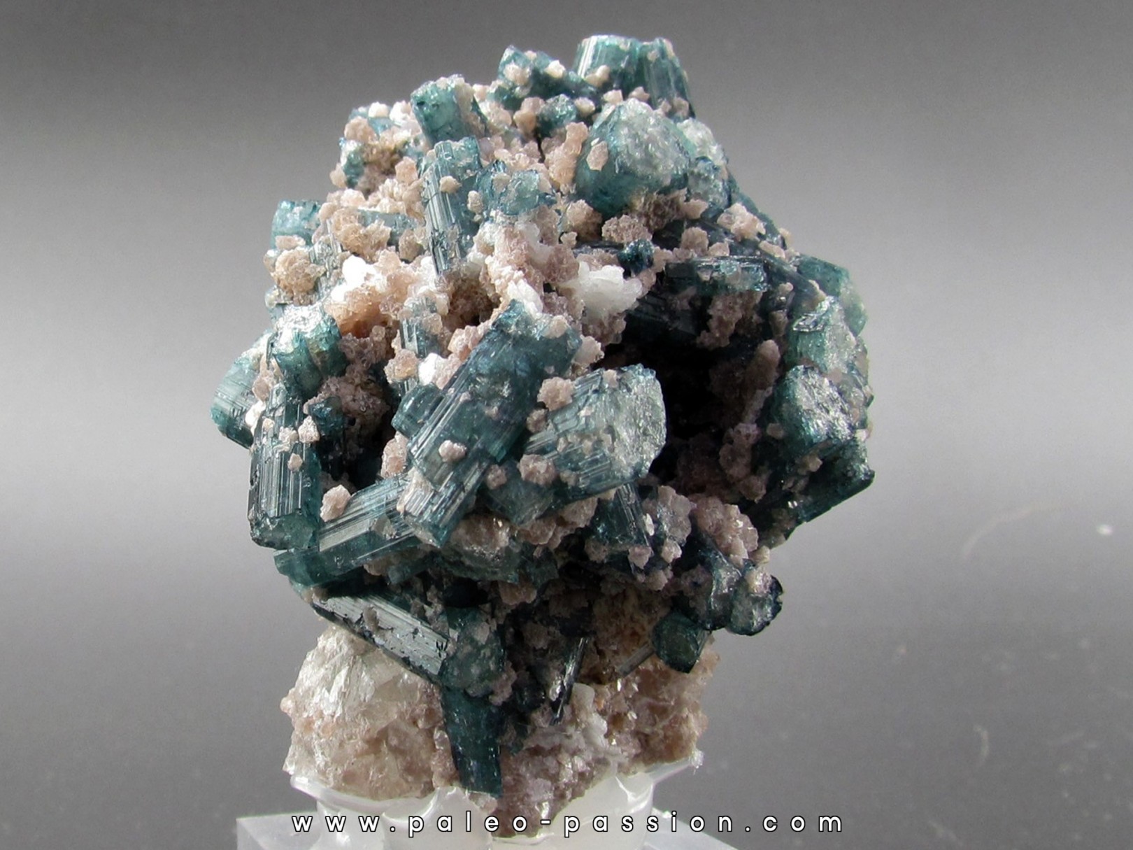 blue Tourmaline & Quartz - Minas Gerais - Brasil