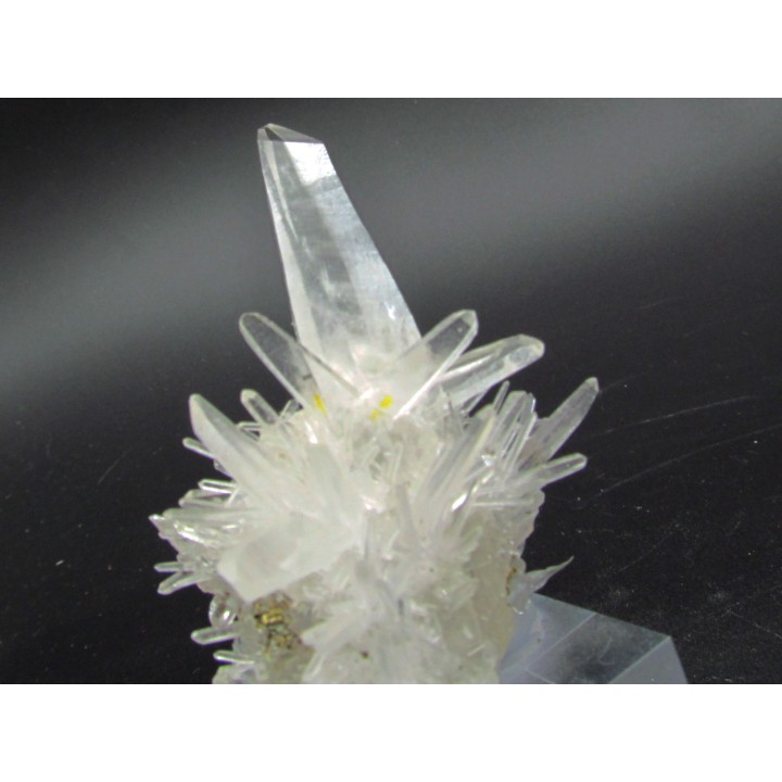 Quartz with twins from Peru