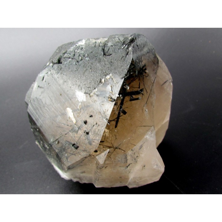 Quartz a inclusion: Tourmaline schorl - Minas Gerais - Bresil