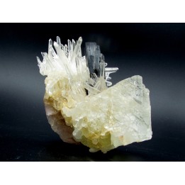 belle association: Quartz, Hubnerite, Fluorine // Perou
