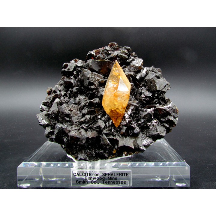 Calcite on sphalerite - elmwood USA
