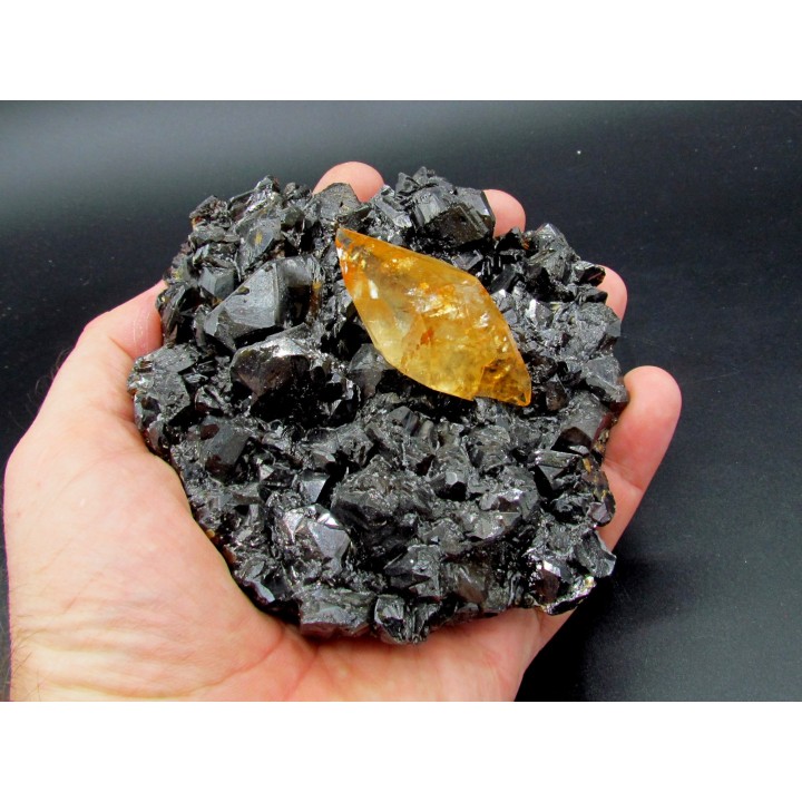 Calcite on sphalerite - elmwood USA