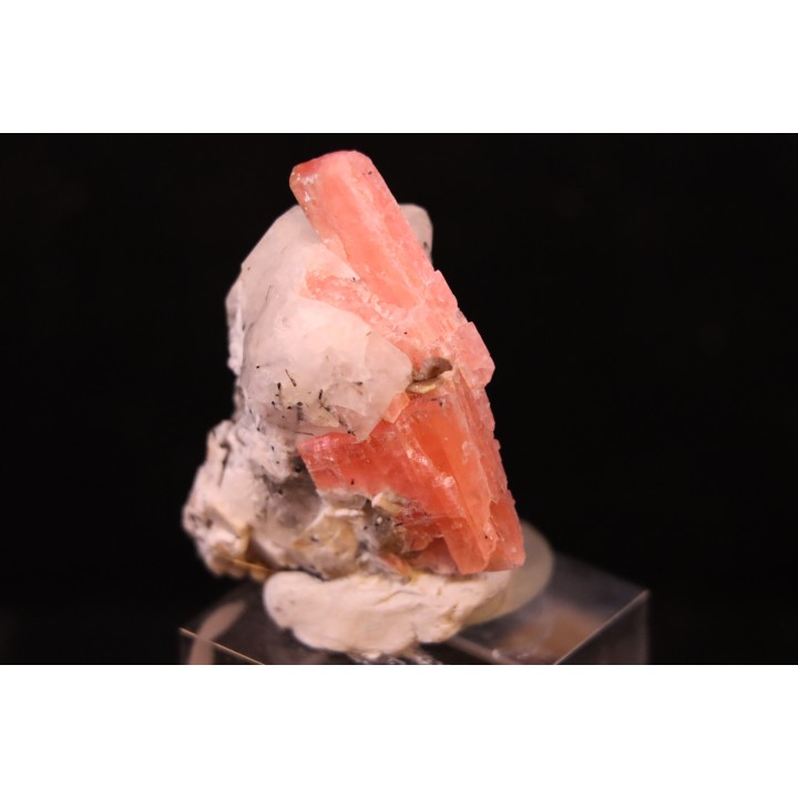 serandite - Mont Saint Hilaire, Canada