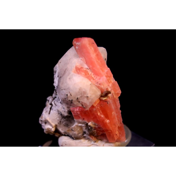 serandite - Mont Saint Hilaire, Canada