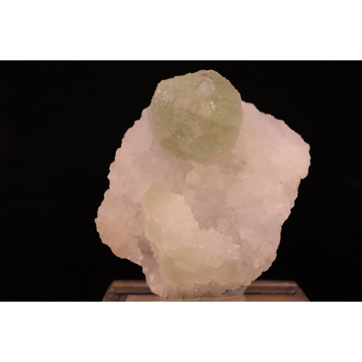 green fluorite on quartz –  Xianghualing Mine – Hunan province